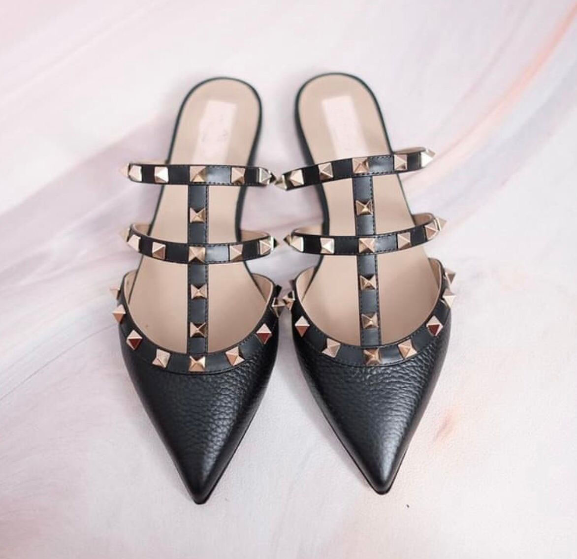 Luxury Popular Women Summer Beach Rock Stud Sandals Slippers Ladies Pointed Toe Ballerinas Flats Famous Comfort Party Wedding EU35-43, Black
Luxury Popular Women Summer Beach Rock Stud Sandals Slippers Ladies Pointed Toe Ballerinas Flats Famous Comfort Party Wedding EU35-43, Black