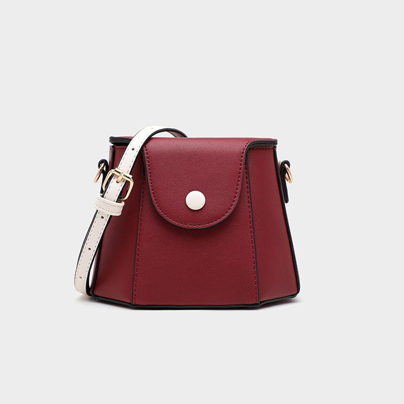 Bag women 2020 new fashion bucket bag simple and exquisite ladies handbag shoulder diagonal all-match, Black
Bag women 2020 new fashion bucket bag simple and exquisite ladies handbag shoulder diagonal all-match, Black