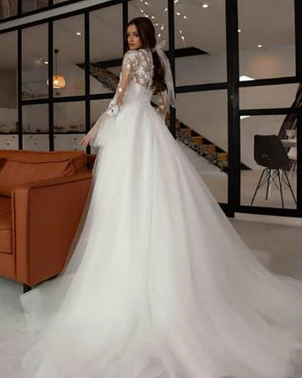 Boho High Neck A Line Wedding Dress 3D Floral Appliques Ivory Tulle Long Bridal Gowns With Bell Long Sleeve Beach Bride Dresses Robe De Mariee 2022
