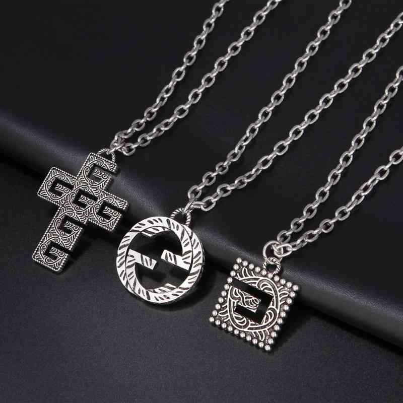 Gu 2022cci new men and women Big g Necklace Long Hip Hop Cool Couple Titanium Steel Chain Letter Men's Fashion Women's Street Versatile Sweater
Gu 2022cci new men and women Big g Necklace Long Hip Hop Cool Couple Titanium Steel Chain Letter Men's Fashion Women's Street Versatile Sweater