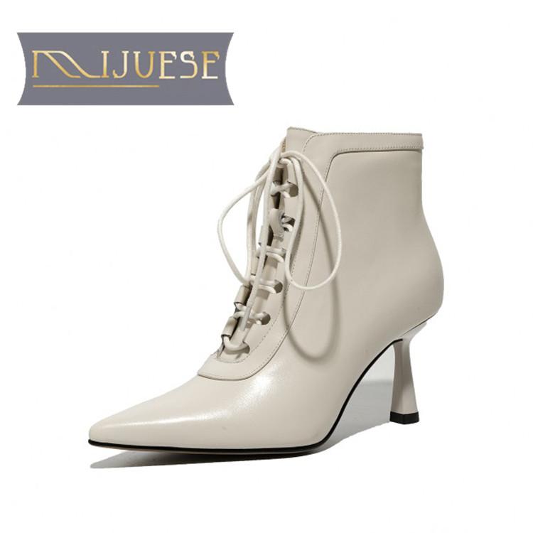 MLJUESE 2021 women Ankle boots Cow leather Winter short plush Pointed Toe Zipper High heels female boots size 40, Beige
MLJUESE 2021 women Ankle boots Cow leather Winter short plush Pointed Toe Zipper High heels female boots size 40, Beige