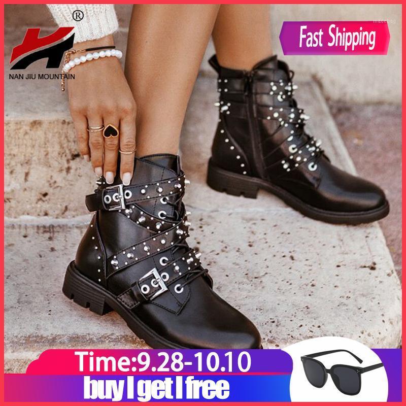 NAN JIU MOUNTAIN 2020 Women Shoes Ankle Boots Outdoor Platform Boots Autumn Rivet Fashion Solid Color Comfortable Plus Size 411, Black
NAN JIU MOUNTAIN 2020 Women Shoes Ankle Boots Outdoor Platform Boots Autumn Rivet Fashion Solid Color Comfortable Plus Size 411, Black