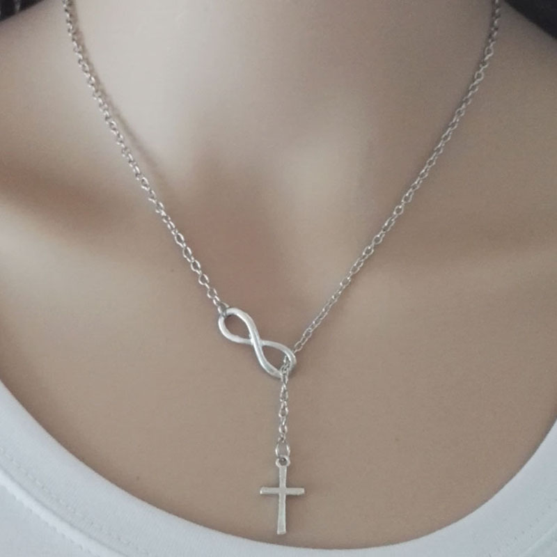 Fashion Angel Number 8 Initial Necklace Jewelry High Quality Dainty Infinity Cross Necklaces for Women Ladies Good Lucky Wedding Jewelry Nice Gift