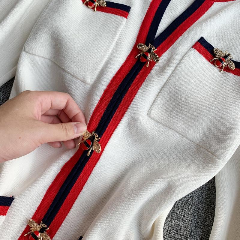 Contrast Colour Striped Knitted Women Mini Dress Autumn Winter Runway Bees Button V-Neck Long Sleeve Pocket Vintage Dress 210309