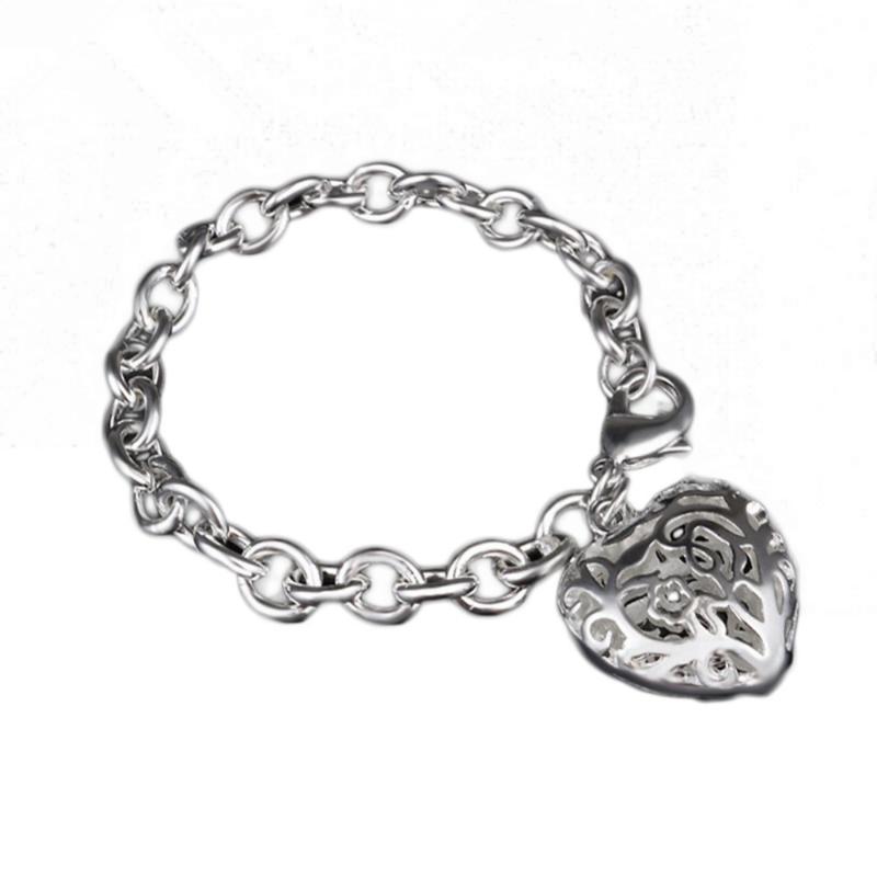 Charm Bracelets Hollow Out Fashion Accessories Plated Fine Jewelry Love Shaped Woman Bracelet Drop
Charm Bracelets Hollow Out Fashion Accessories Plated Fine Jewelry Love Shaped Woman Bracelet Drop