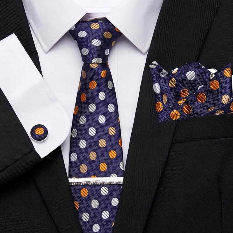 Bow Ties Wedding Neckties Polyester Jacquard 7.5cm 100% Silk Tie Clip Cuffink Handkerchief Set Formal Dress Accessories Mens
Bow Ties Wedding Neckties Polyester Jacquard 7.5cm 100% Silk Tie Clip Cuffink Handkerchief Set Formal Dress Accessories Mens
