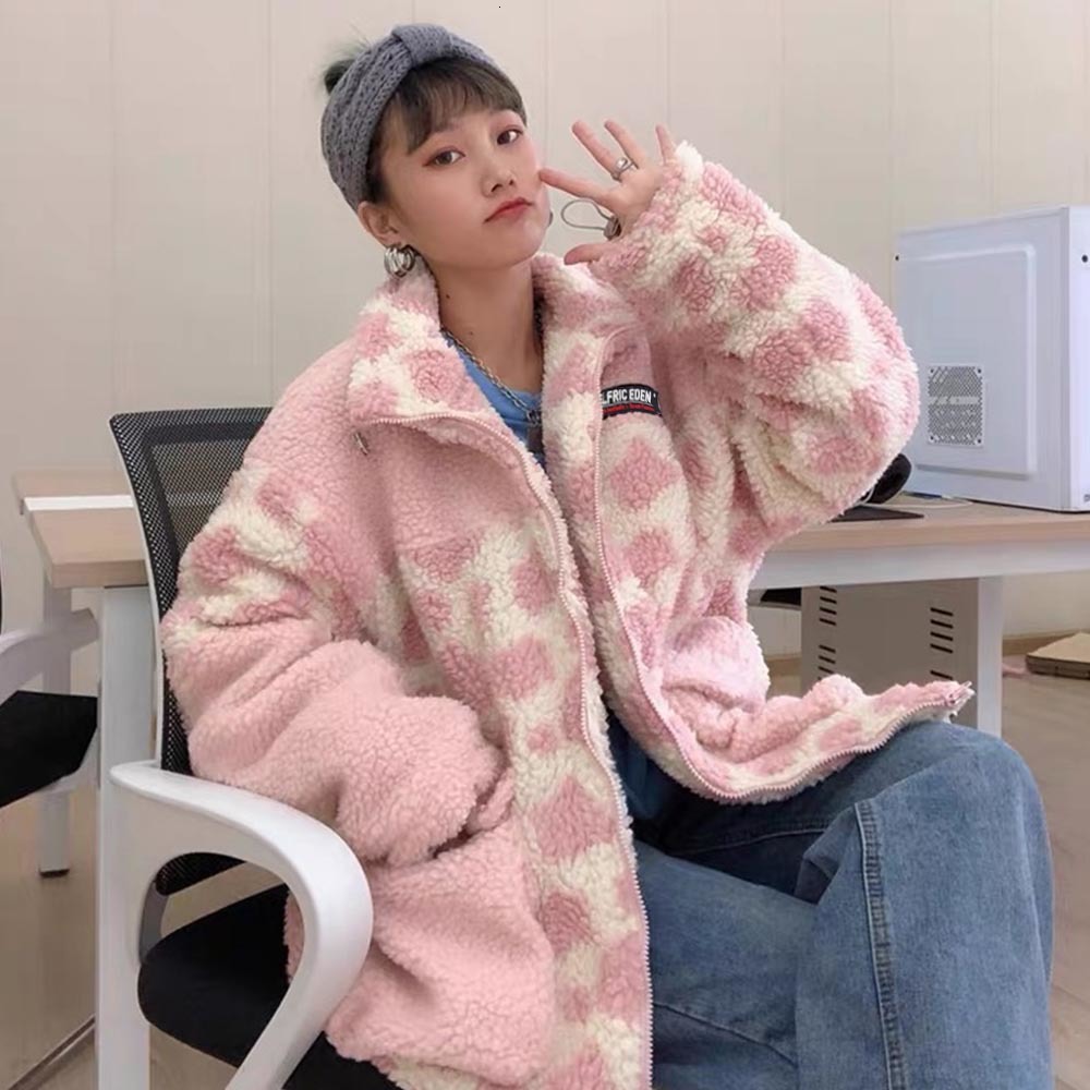 2021 New Hip Hop Padded Parka Cow Pattern Streetwear Retro Vintage Patchwork Coat Winter Harajuku Thick Jacket G4bn, Black
2021 New Hip Hop Padded Parka Cow Pattern Streetwear Retro Vintage Patchwork Coat Winter Harajuku Thick Jacket G4bn, Black