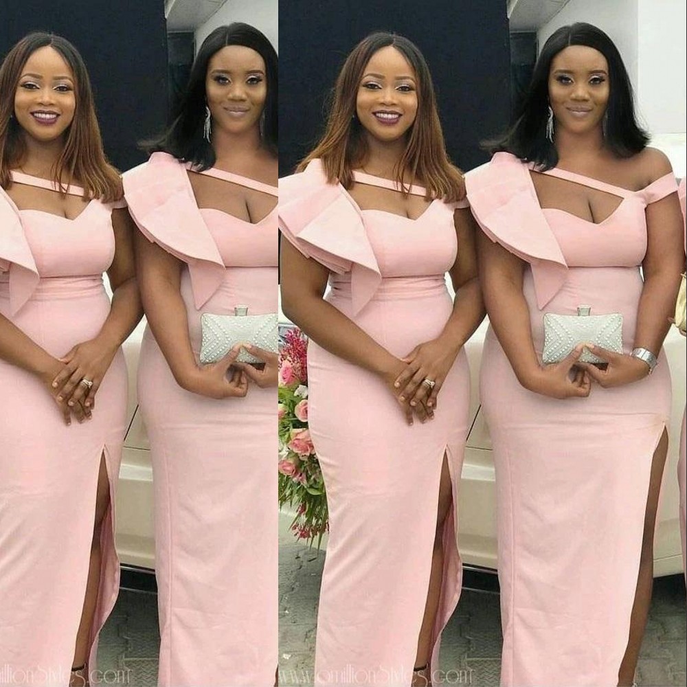 2021 African Pink Mermaid Bridesmaid Dresses Side Split Floor Length Ruffles Garden Country Wedding Guest Party Gowns Maid of Honor Dress
2021 African Pink Mermaid Bridesmaid Dresses Side Split Floor Length Ruffles Garden Country Wedding Guest Party Gowns Maid of Honor Dress