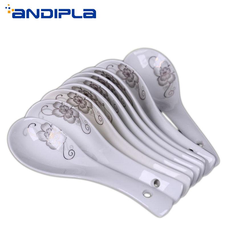 10pcs/Lot Jingdezhen Ceramic Soup Spoon Bone china Tableware Home Dinnerware Accessories Small Soup Scoops Kitchen Accessories
10pcs/Lot Jingdezhen Ceramic Soup Spoon Bone china Tableware Home Dinnerware Accessories Small Soup Scoops Kitchen Accessories