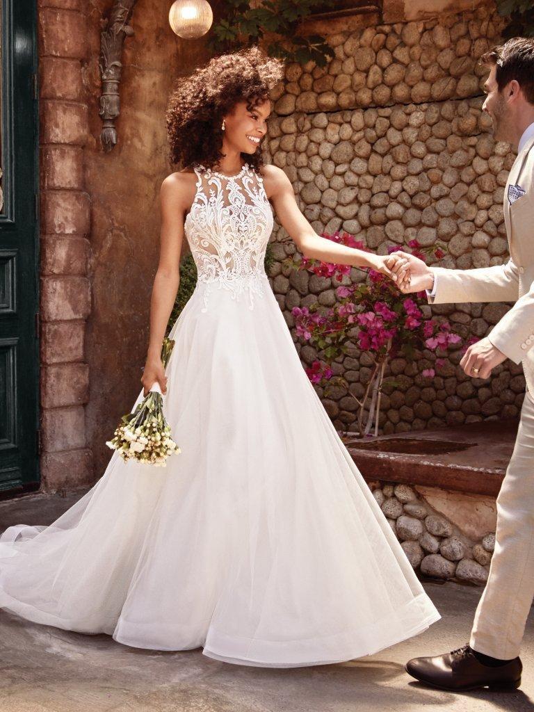 A Stylish E Lace Wedding Dresses Jewel Neck Bridal Gowns Plus Size Sweep Train Tulle Robe De Mari E