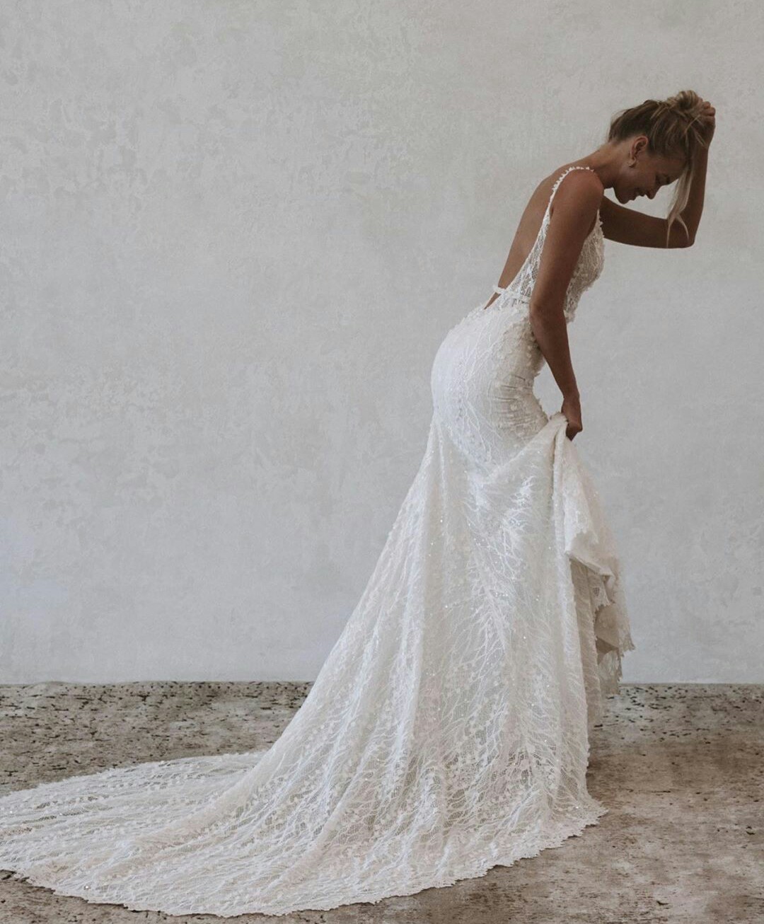 Bohemian 2021 Mermaid Beach Wedding Dresses Strap V Neck Backless Full Lace Appliqued Beaded Bridal Gowns Sweep Train Bobo Wedding Dress