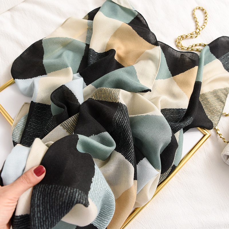 new design brand spring women scarf fashion plaid print cotton hijabs scarves for ladies shawls and wraps pashmina stoles Y201007