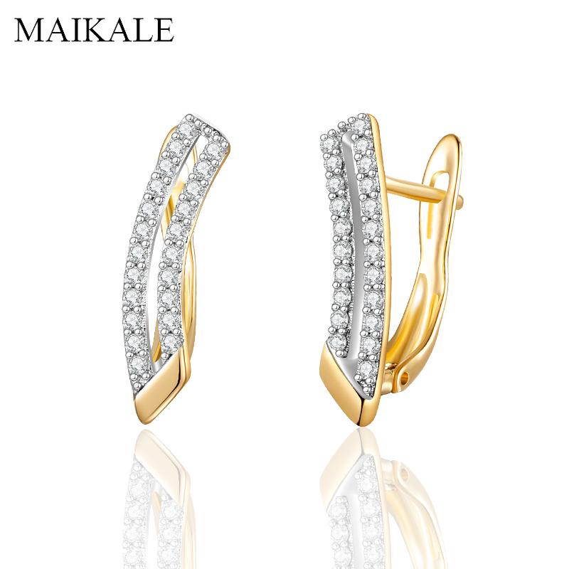MAIKALE New Classic Small Gold Camber Stud Earrings Micro Inlay Cubic Zirconia Earrings for Women Jewelry Simple Brincos
MAIKALE New Classic Small Gold Camber Stud Earrings Micro Inlay Cubic Zirconia Earrings for Women Jewelry Simple Brincos