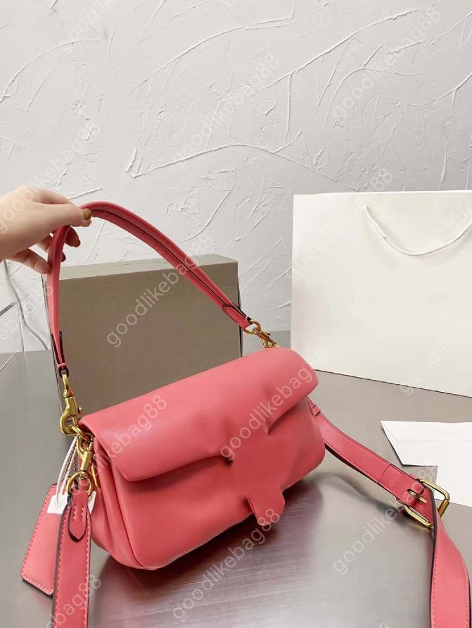 Designer C's Pillow Tabby Shoulder Bag High Quality Women Pure Color Bacchus Bags Retro Hardware Cloudy Handbags Supper Soft Real Leather Baguette, With dust bag package
Designer C's Pillow Tabby Shoulder Bag High Quality Women Pure Color Bacchus Bags Retro Hardware Cloudy Handbags Supper Soft Real Leather Baguette, With dust bag package