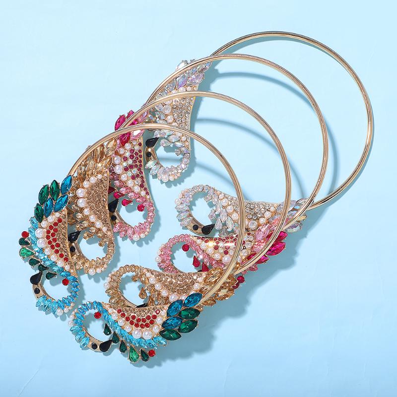 Dvacaman 4 Colors Luxury Rhinestone Large Flamingo Choker Necklace Women Statement Necklace Crystal Clavicle New Bijoux