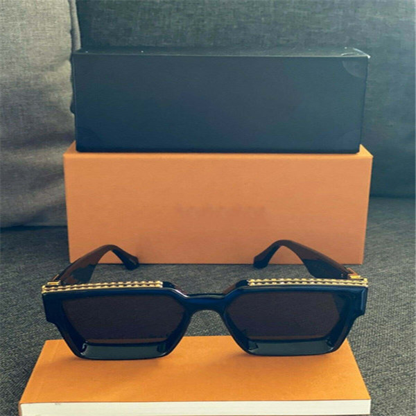 96006 Millionaires Sunglasses Black Brand New full frame Vintage designer sunglasses for MILLIONAIRES women men Shiny Gold with box
96006 Millionaires Sunglasses Black Brand New full frame Vintage designer sunglasses for MILLIONAIRES women men Shiny Gold with box