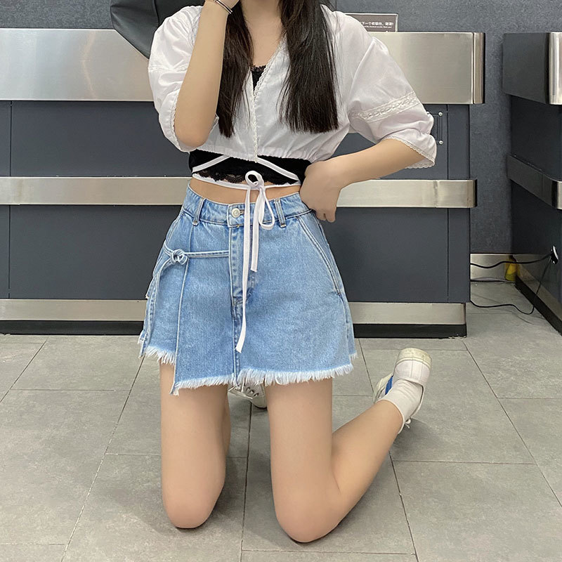 2021 New Korean style female blouse with low-tops summer lace up to short tops (x1490) 9MTC
2021 New Korean style female blouse with low-tops summer lace up to short tops (x1490) 9MTC