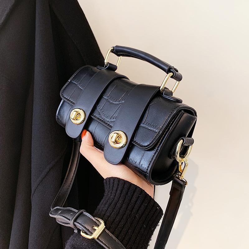 Vintage Fashion Female Crocodile pattern 2021 New Quality PU Leather Women Designer Handbag Small square Shoulder Messenger Bag, Black
Vintage Fashion Female Crocodile pattern 2021 New Quality PU Leather Women Designer Handbag Small square Shoulder Messenger Bag, Black