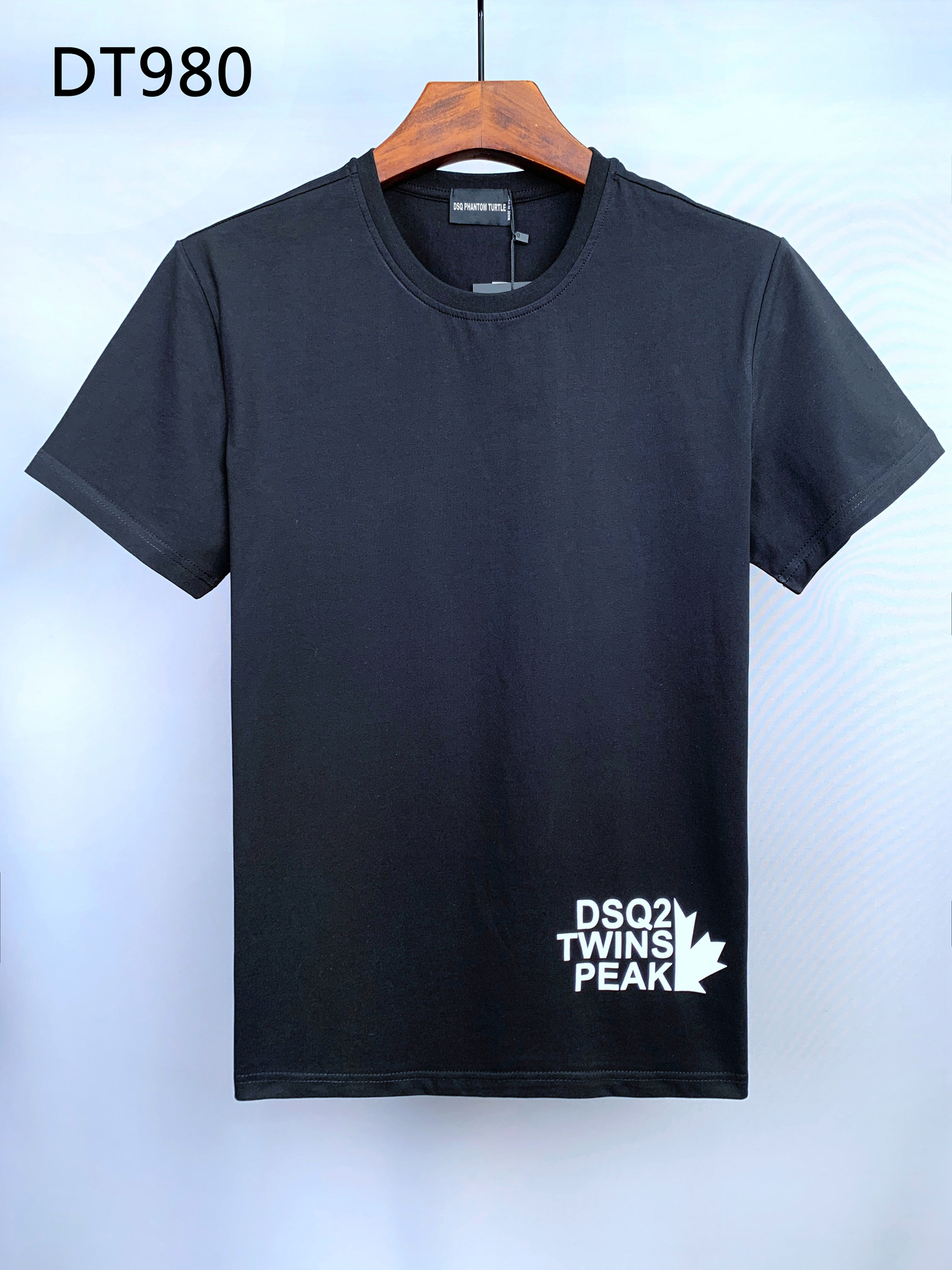 DSQ PHANTOM TURTLE 2022SS New Mens Designer T shirt Italy fashion Tshirts Summer DSQ T-shirt Male Top Quality 100% Cotton Tops 158448, White
DSQ PHANTOM TURTLE 2022SS New Mens Designer T shirt Italy fashion Tshirts Summer DSQ T-shirt Male Top Quality 100% Cotton Tops 158448, White