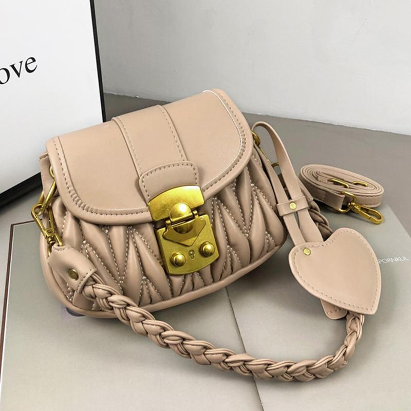 Small Shell Bag PU Leather Bags For Women 2021 New Luxury Handbags Fashion Lock Lady Shoulder Bag Designer Handbags High Quality, Beige
Small Shell Bag PU Leather Bags For Women 2021 New Luxury Handbags Fashion Lock Lady Shoulder Bag Designer Handbags High Quality, Beige