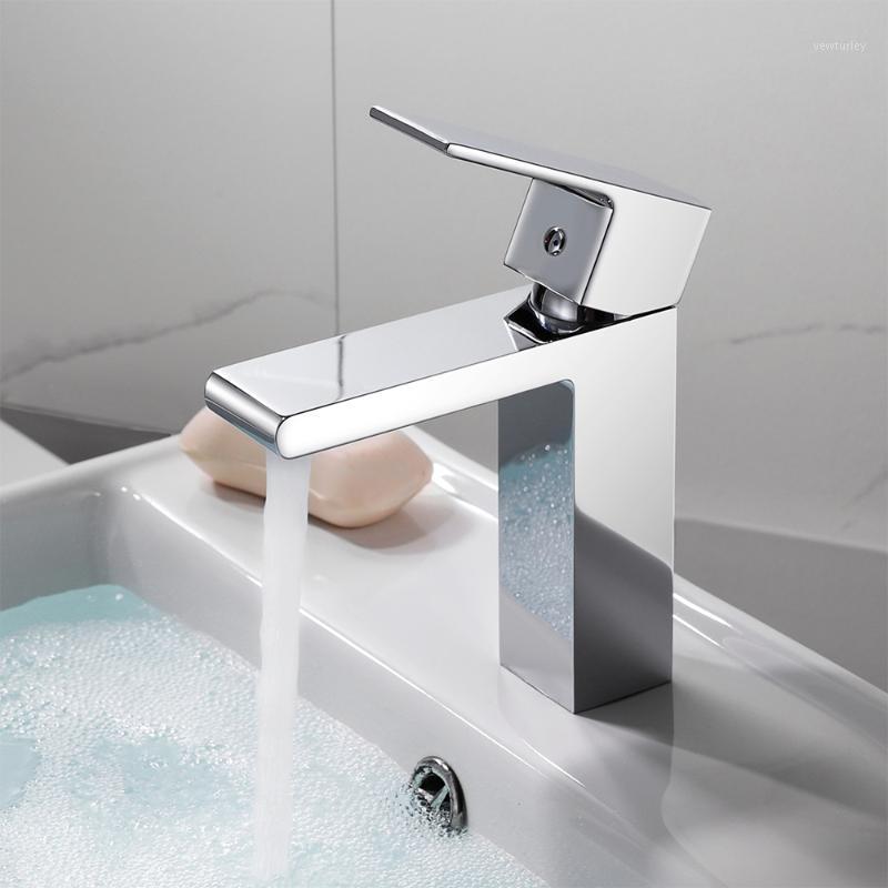SKOWLL Copper Single Handle Single Hole Toilet Bathroom Cabinet Hot and Cold Water Basin Faucet Chrome Square HG-67751
SKOWLL Copper Single Handle Single Hole Toilet Bathroom Cabinet Hot and Cold Water Basin Faucet Chrome Square HG-67751