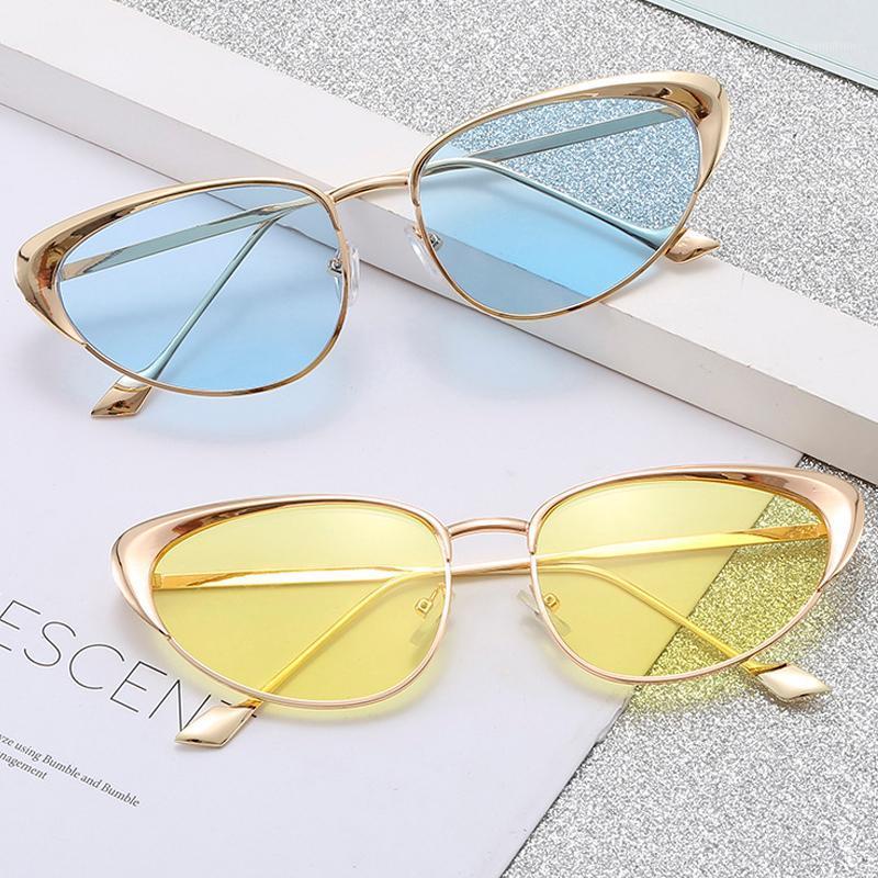 New European and American metal small box cat eye sunglasses trend Korean sunglasses street shot ladies UV4001
New European and American metal small box cat eye sunglasses trend Korean sunglasses street shot ladies UV4001