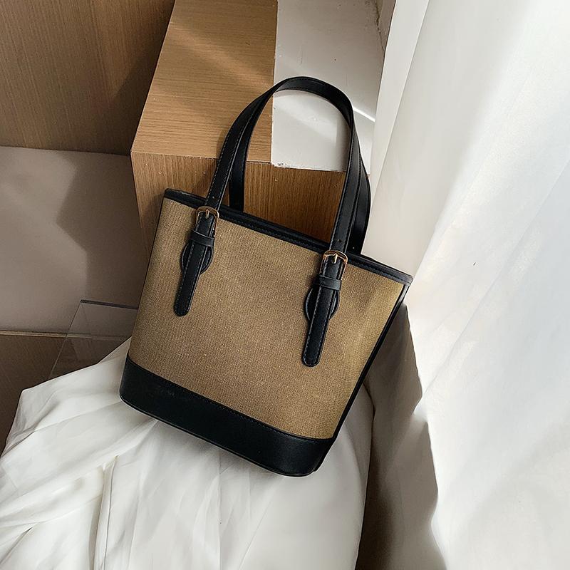 2021 Autumn And Winter New Shoulder Bag Ladies Handbag Fashion Shoulder Bag Hit Color Female Oxford Cloth Bucket, Blue
2021 Autumn And Winter New Shoulder Bag Ladies Handbag Fashion Shoulder Bag Hit Color Female Oxford Cloth Bucket, Blue
