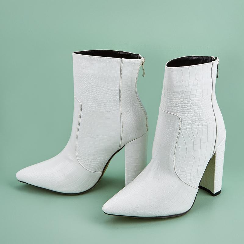 10.5CM 2020 women's boots European and American new style stone pattern thick heel short boot thick heel intellectual code 35-42, Black
10.5CM 2020 women's boots European and American new style stone pattern thick heel short boot thick heel intellectual code 35-42, Black