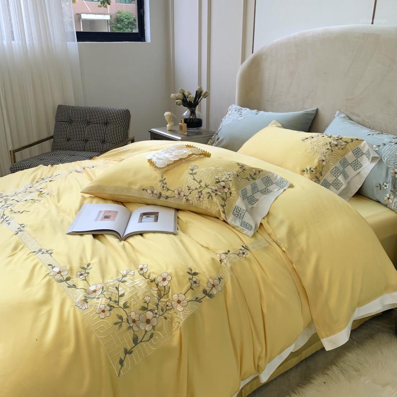 Hot New Luxury Tencel Silk 100S Embroidery Bedding Set Duvet Cover Flat Sheet Flowers Queen King Bed Linen Fitted sheet soft1
Hot New Luxury Tencel Silk 100S Embroidery Bedding Set Duvet Cover Flat Sheet Flowers Queen King Bed Linen Fitted sheet soft1