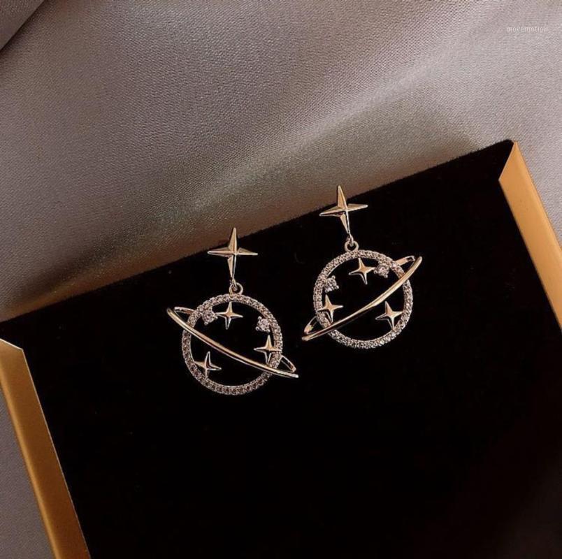 Dominated contracted geometric fine crystal metal circular 2020 New Korean fashion Star modelling Women Earrings1
Dominated contracted geometric fine crystal metal circular 2020 New Korean fashion Star modelling Women Earrings1
