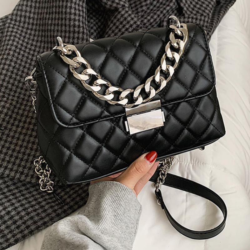 Luxury Shoulder Handbag 2021 New High Quality Silver Chain Crossbody Bag Totes Chain Women Handbag, Black
Luxury Shoulder Handbag 2021 New High Quality Silver Chain Crossbody Bag Totes Chain Women Handbag, Black