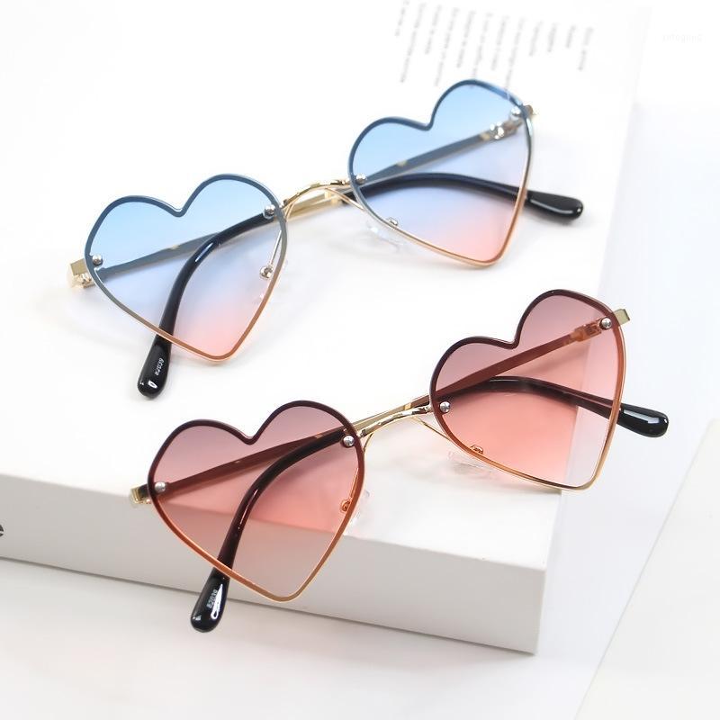 Sunglasses Love Heart Kid Metal For Girl Boys Vintage Cute Infant Baby Sun Glasses Toddler Children Oculos Gafas De Sol 20211
Sunglasses Love Heart Kid Metal For Girl Boys Vintage Cute Infant Baby Sun Glasses Toddler Children Oculos Gafas De Sol 20211