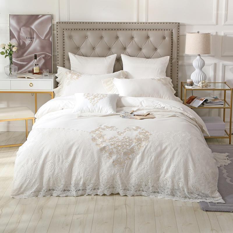 30White lace luxury wedding Bedding Set king queen size bed set embroidery Egyptian Cotton Bedsheets linen Duvet Cover1
30White lace luxury wedding Bedding Set king queen size bed set embroidery Egyptian Cotton Bedsheets linen Duvet Cover1