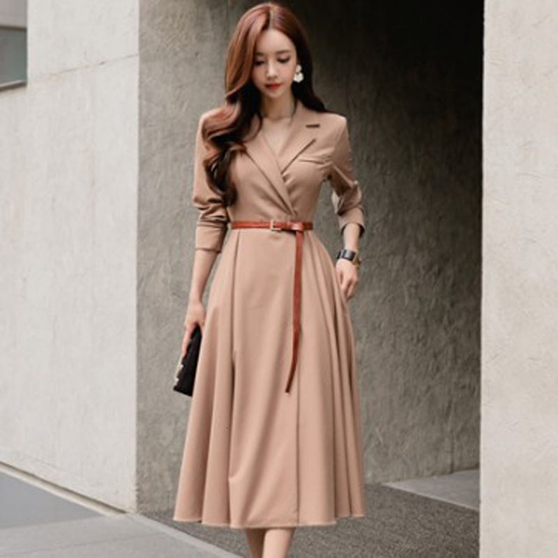 2021 New Autumn and winter stylish fashions tempers switching lapels with v-adjusting waist down great swing dress trench coat TQGX, Picture color
2021 New Autumn and winter stylish fashions tempers switching lapels with v-adjusting waist down great swing dress trench coat TQGX, Picture color