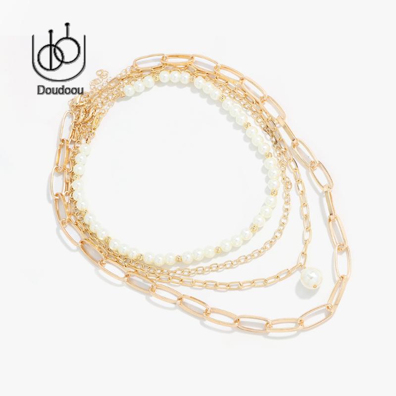 Women's Fashion Design Necklace Popular Metal Necklace Holiday Street Shooting Chain Multi-layered Wearing Clavicle
Women's Fashion Design Necklace Popular Metal Necklace Holiday Street Shooting Chain Multi-layered Wearing Clavicle