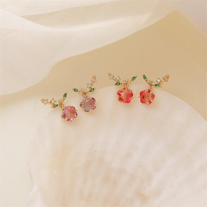 2020 Korean Style Boutique Zircon Gradient Pink Purple Flower Crystal Elegant Women's Earrings Fashion Plum Blossom Twig Jewelry
2020 Korean Style Boutique Zircon Gradient Pink Purple Flower Crystal Elegant Women's Earrings Fashion Plum Blossom Twig Jewelry