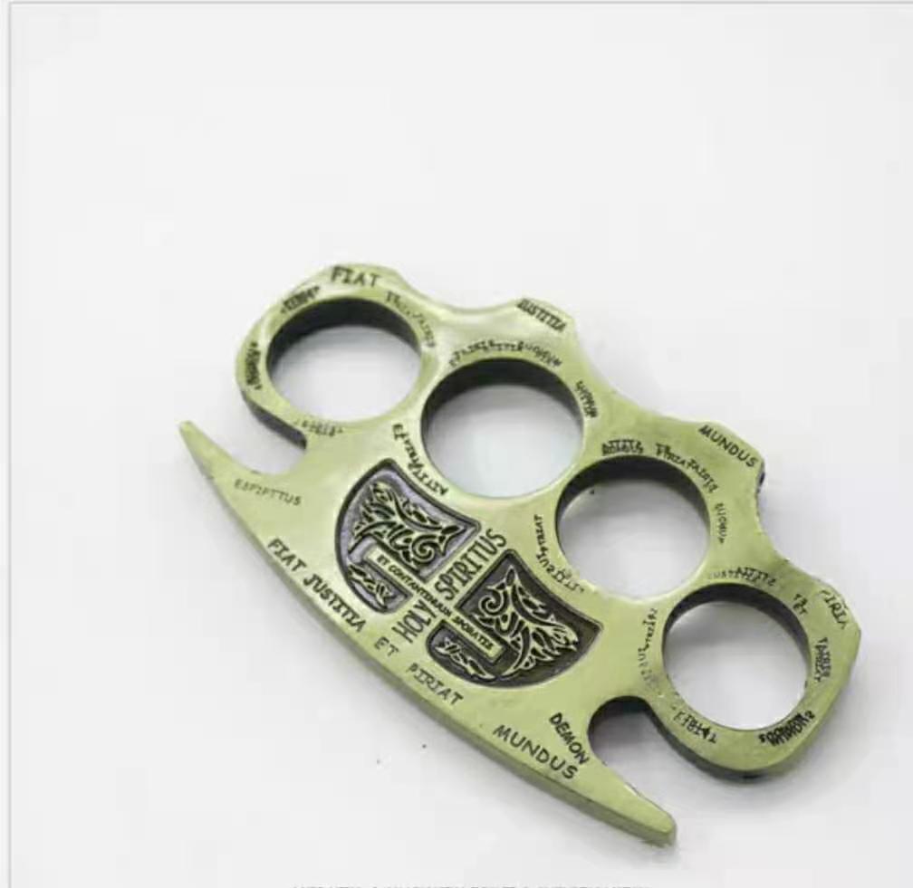 Tiger finger four finger self-defense weapons will hand in hand with the tiger finger fist buckle self-defense fighting supplies equipment07
Tiger finger four finger self-defense weapons will hand in hand with the tiger finger fist buckle self-defense fighting supplies equipment07