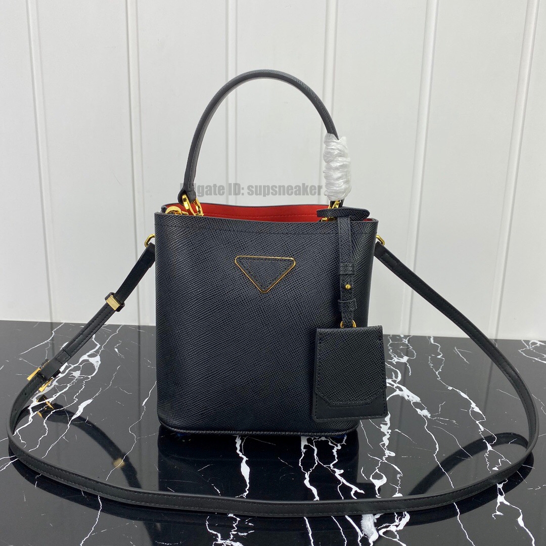 Cowhide Bucket Bag Women Luxurys Designers Bags Designer Womens Handbags Luxury Crossbody Handbag Large capacity multicolor options Classic Multi-purpose, Brown
Cowhide Bucket Bag Women Luxurys Designers Bags Designer Womens Handbags Luxury Crossbody Handbag Large capacity multicolor options Classic Multi-purpose, Brown