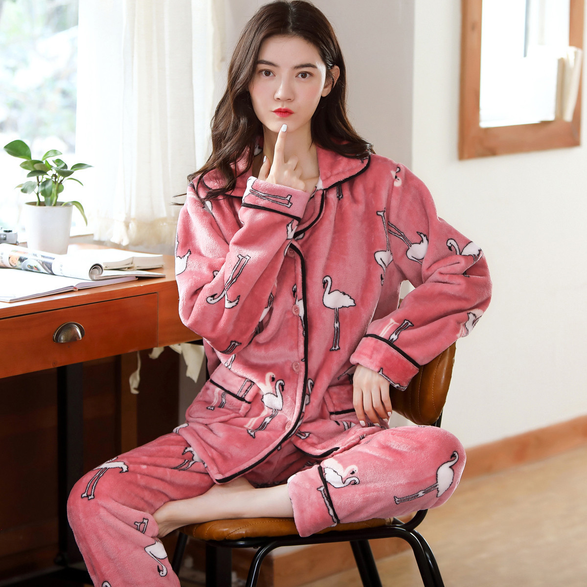 Autumn Winter Warm Flannel Women Pajamas Sets Thick Coral Velvet Long Sleeve Cartoon Sleepwear Flannel Pyjamas Set for Girl 201113