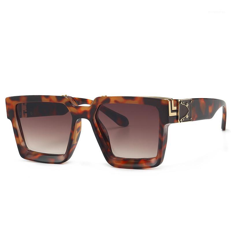 New Square Luxury Sunglasses Men Women Fashion UV400 Glasses Trending Vintage Eyewear Designer Popular Sunglasses1
New Square Luxury Sunglasses Men Women Fashion UV400 Glasses Trending Vintage Eyewear Designer Popular Sunglasses1
