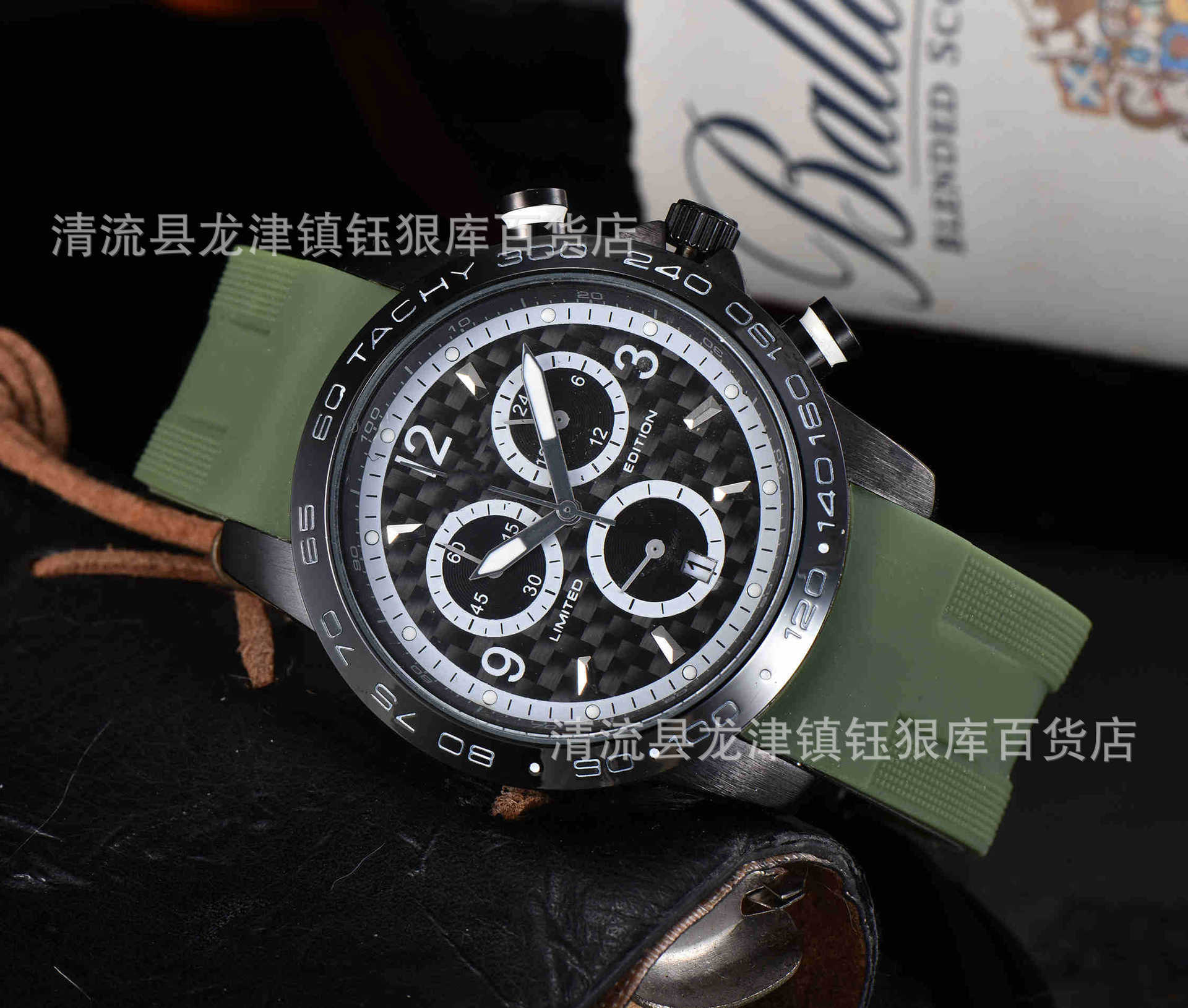 2020 hot 6-pin running second rubber band business day men's Watch 
2020 hot 6-pin running second rubber band business day men's Watch