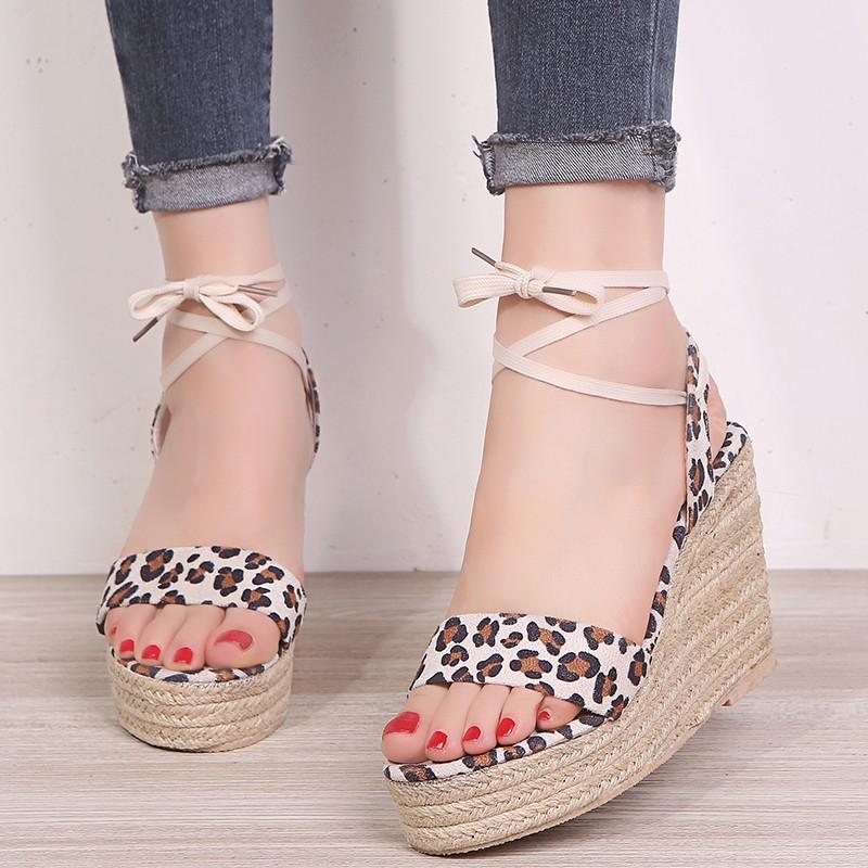 Explosion new female sandals sexy fashion simple leopard solid color base wild daily career casual mature lady shoes U23-39, Yellow
Explosion new female sandals sexy fashion simple leopard solid color base wild daily career casual mature lady shoes U23-39, Yellow