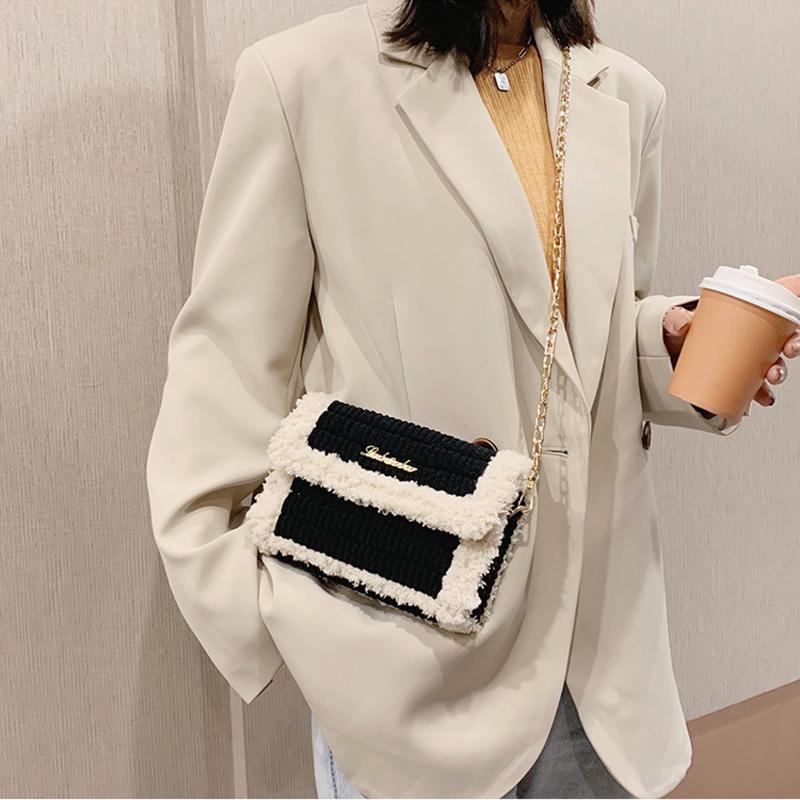 2021 New Winter Handbag For Female Fashion Women Bag Chain One Shoulder Messenger Mini Square Tote Bags Luxury Crossbady Bags
2021 New Winter Handbag For Female Fashion Women Bag Chain One Shoulder Messenger Mini Square Tote Bags Luxury Crossbady Bags
