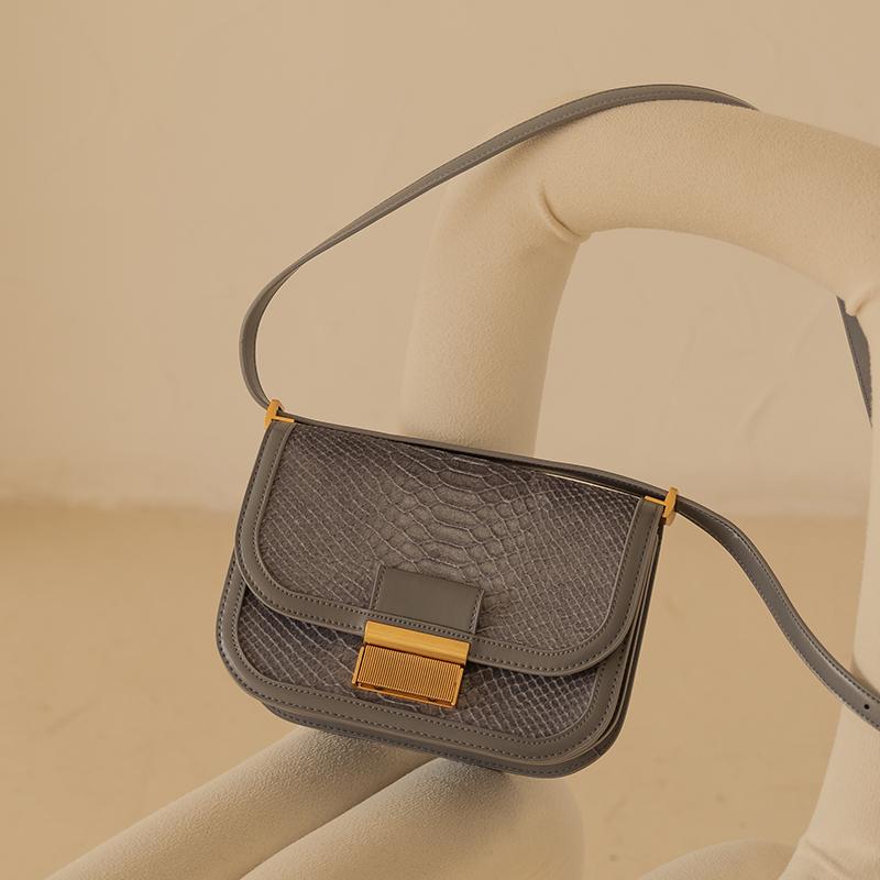 New Small Square bag Fashion Female High-quality PU Leather Women's Designer Handbag Ins Snake Pattern Shoulder Messenger Bag, Gray
New Small Square bag Fashion Female High-quality PU Leather Women's Designer Handbag Ins Snake Pattern Shoulder Messenger Bag, Gray