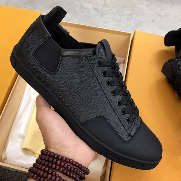 Classic Men shoes real Leather women sneakers Loafers lace up low top fashion shoe designers shoes mens trainers with box Size 38-45, Black flower
Classic Men shoes real Leather women sneakers Loafers lace up low top fashion shoe designers shoes mens trainers with box Size 38-45, Black flower