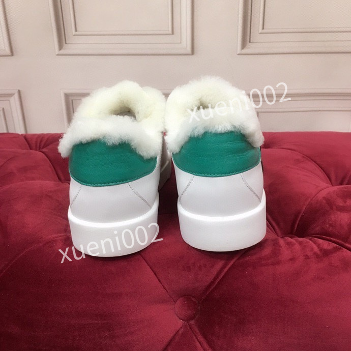 2022 Designer luxury mens women boots casual shoes fabric suede effect calfskin nylon Reflective sneakers velvet mixed fiber fashion top quality 34-45 hc200905, 01
2022 Designer luxury mens women boots casual shoes fabric suede effect calfskin nylon Reflective sneakers velvet mixed fiber fashion top quality 34-45 hc200905, 01