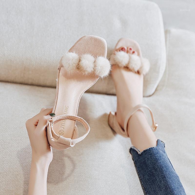 Summer new large size ladies sandals versatile thick with a word buckle with fairy wind large size women's shoes 34-431, Beige
Summer new large size ladies sandals versatile thick with a word buckle with fairy wind large size women's shoes 34-431, Beige