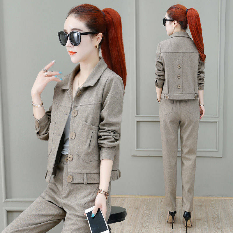 Formal Uniform Mode Only Breasted Jacket and Long Black Pants Blazer Casual Women' Ensemble Two Pieces Suits 76hj, Khaki.
Formal Uniform Mode Only Breasted Jacket and Long Black Pants Blazer Casual Women' Ensemble Two Pieces Suits 76hj, Khaki.