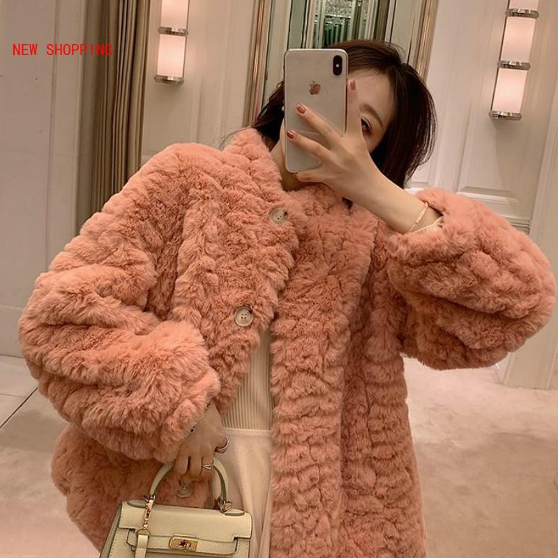 Luxurious Winter Teddy Bear Coat Faux Wool Fur Jacket Ladies Casual Fake Fur Outerwear Soild Turn-down Collar Overcoat, Beige
Luxurious Winter Teddy Bear Coat Faux Wool Fur Jacket Ladies Casual Fake Fur Outerwear Soild Turn-down Collar Overcoat, Beige