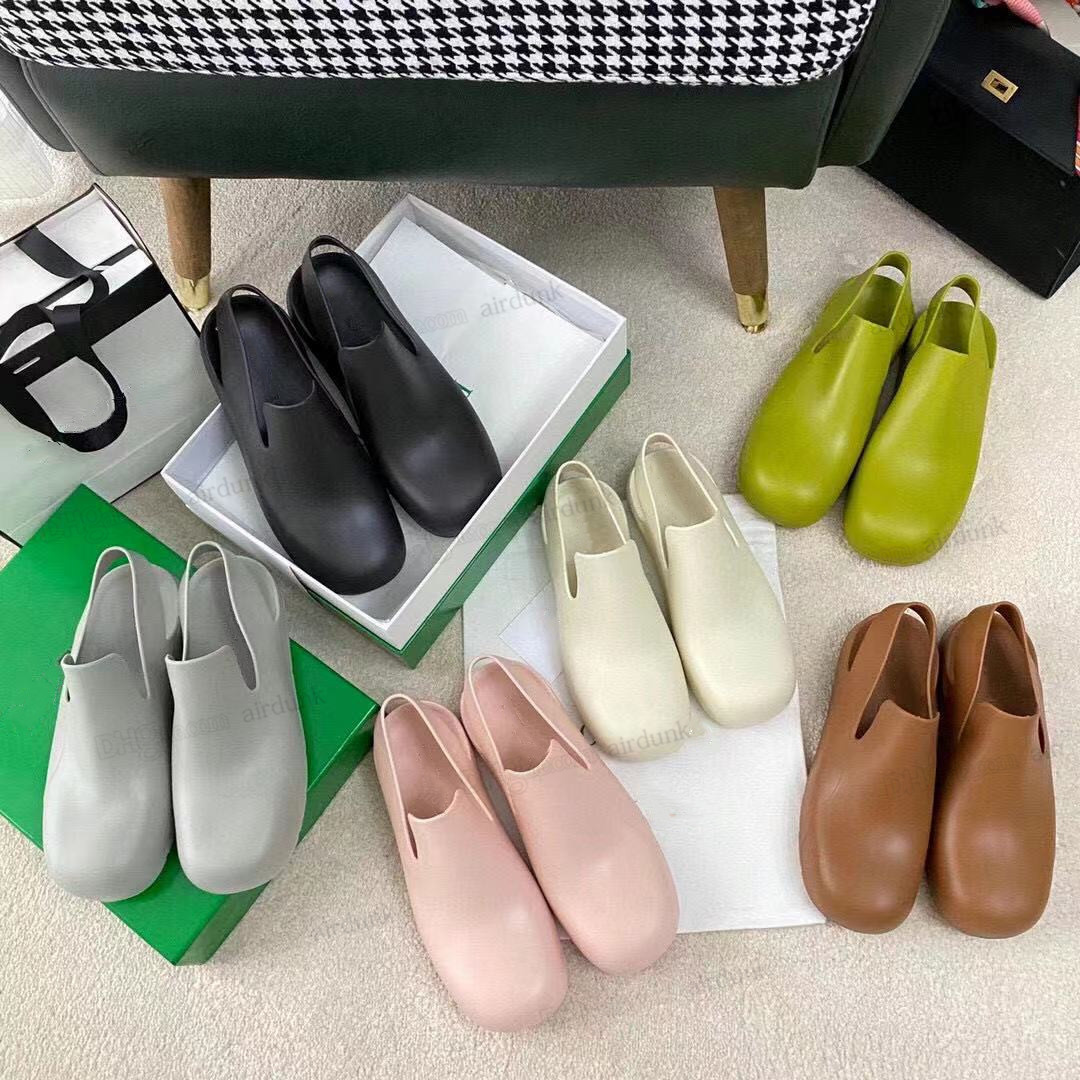 Designers Rubber puddle Clog Sandals Smooth Matte Women Slippers Supportive Slingback Strap Loafers Slip-on Style botega Slides Branded
Designers Rubber puddle Clog Sandals Smooth Matte Women Slippers Supportive Slingback Strap Loafers Slip-on Style botega Slides Branded